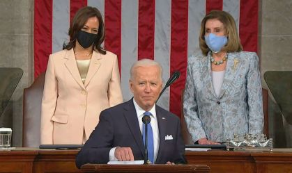 O presidente dos Estados Unidos, Joe Biden, discursa (28.abr.2021)