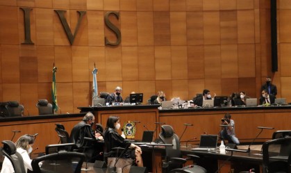 Relator do impeachment de Witzel abre votação pedindo a cassação do governador