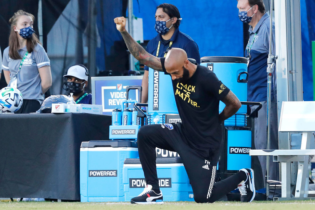 O técnico Thierry Henry