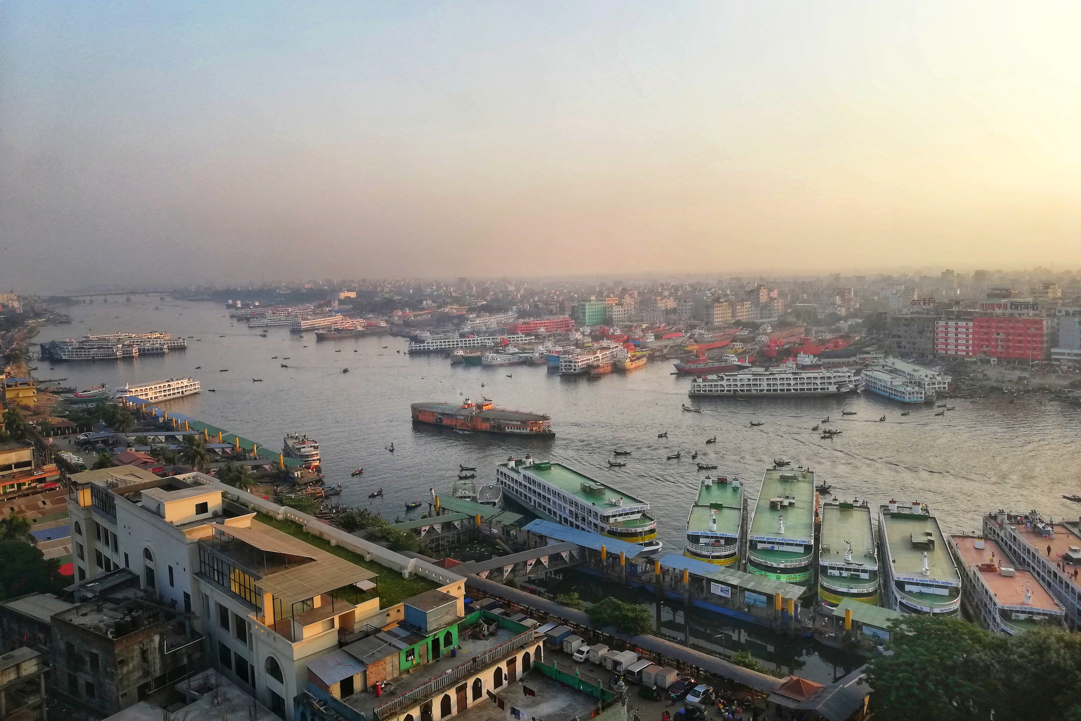 Vista aérea da capital Dhaka, em Bangladesh