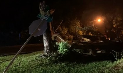 EUA: Tornado atinge o Mississippi e deixa onda de devastação para trás