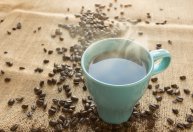 “Cafezinho” corresponde a 10% do valor da refeição do brasileiro em 2022, mostra estudo