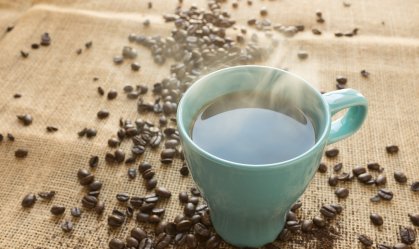 "Cafezinho" corresponde a 10% do valor da refeição do brasileiro em 2022, mostra estudo