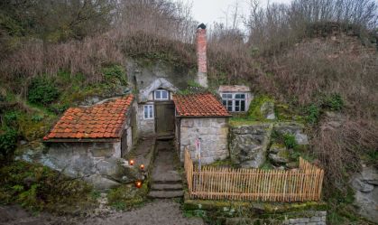Fãs de Senhor dos Anéis podem 'viver como um hobbit' em cavernas na Alemanha