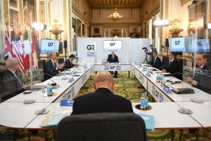G7