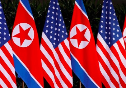 Bandeiras nacionais dos EUA e da Coreia do Norte