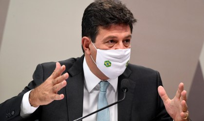 Luiz Henrique Mandetta, ex-ministro da Saúde, é ouvido em sessão de CPI
