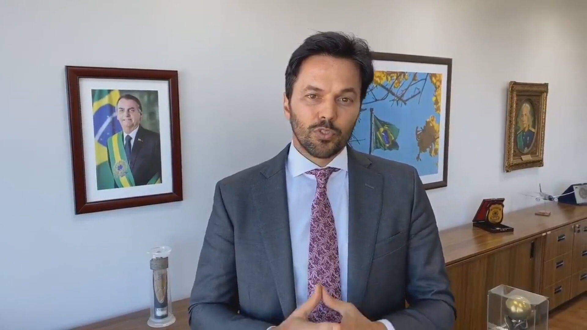 Ministro das Comunicações Fábio Faria respondeu a Mandetta sobre fala irônica 