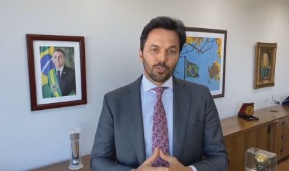 Ministro das Comunicações Fábio Faria respondeu a Mandetta sobre fala irônica 