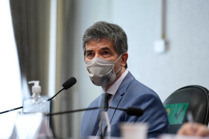 Teich disse que falta de autonomia fez ele pedir demissão do Ministério da Saúde