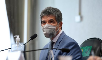 Em depoimento à CPI, Teich diz que deixou governo por divergência com Bolsonaro