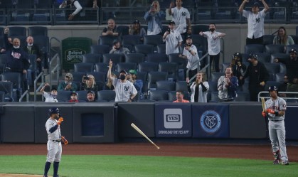 Tome a vacina, ganhe um ingresso: torcedores de beisebol em NY ganham incentivo