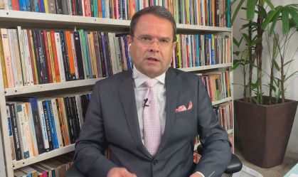 Sidney Rezende: Embaixador chinês deve ficar enlouquecido com crises do Brasil