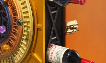 Garrafa de vinho enviada ao espaço está à venda por US$ 1 milhão