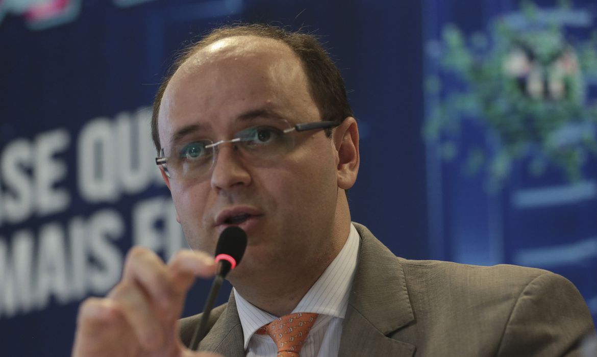 Rossieli Soares 