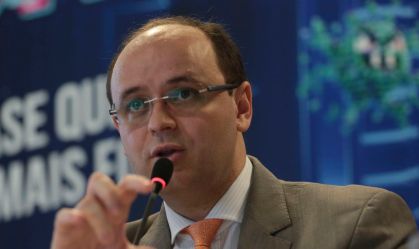 Governo de São Paulo anuncia retorno gradativo das aulas a partir de julho