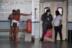 Mãe e esposa de homem morto em confronto no Morro do Jacarezinho