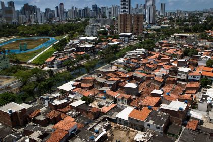 Bairro de Boa Viagem, no Recife, é marcado por desigualdade territorial