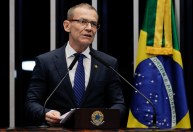 Líder do PT critica autonomia do BC, mas diz que Lula não destituirá Campos Neto