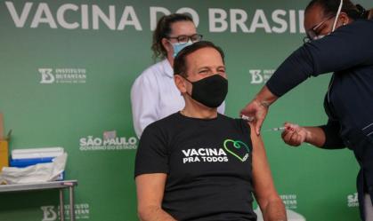 O governador de São Paulo, João Doria (PSDB), recebeu a primeira dose 