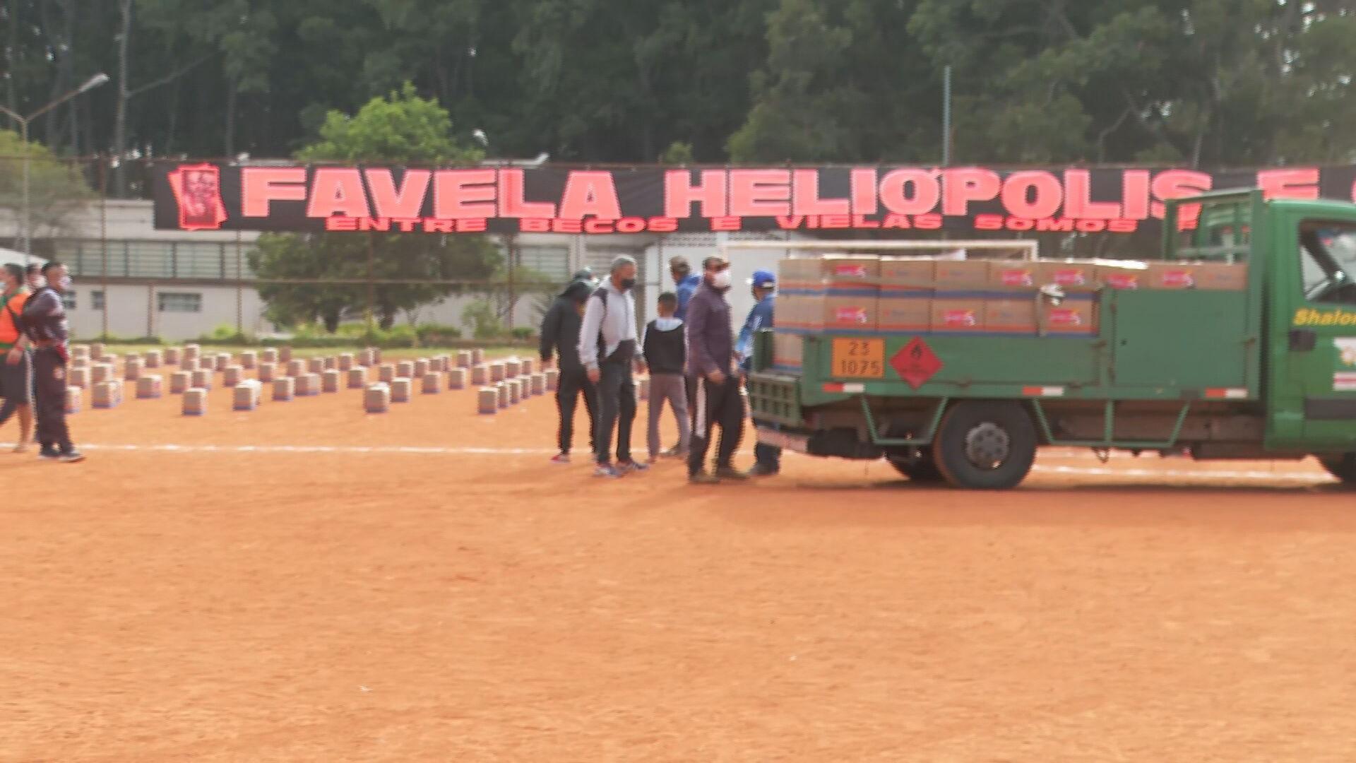Favela de Heliópolis arrecada doações para o dia das mães