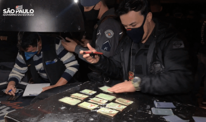 Polícia Civil encerra festa clandestina com 600 pessoas em Osasco