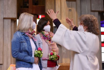 Cerimônia em igreja Católica na Alemanha durante evento nacional realizado para 