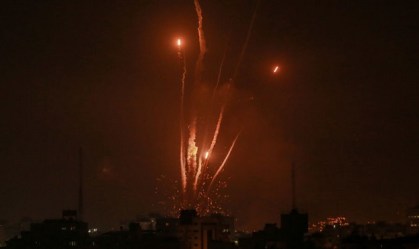 Sistema de defesa aérea de Israel intercepta foguetes dos Hamas em Gaza