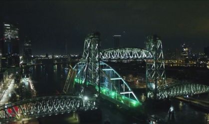 Arco de ponte foi transportado na Holanda