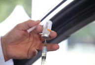 Jorge Kalil: Brasil tem cientistas e sabe fazer vacina, mas falta investimento