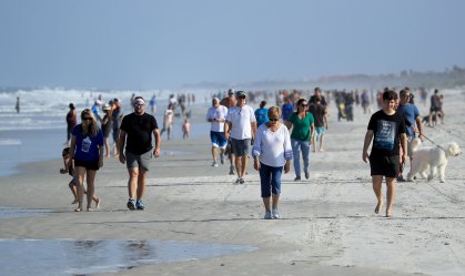 Praias estão reabrindo nos Estados Unidos