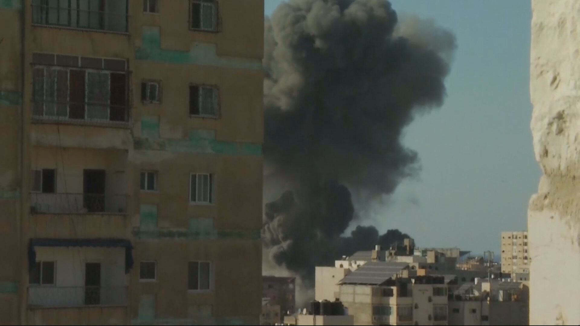 Imagens da CNN registraram momento de ataques na Faixa de Gaza