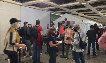 Estados Unidos atrai turistas para tomar vacina contra a Covid-19 (15.Mai.2021)