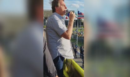 Jair Bolsonaro discursa para apoiadores em Brasília (15.Mai.2021)