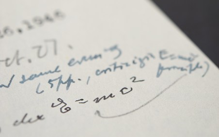 Carta escrita por Einsten em 1946 com sua Teoria da Relatividade Restrita