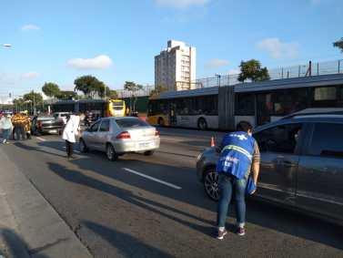 Agentes da Prefeitura fazem blitz para frear movimentação em São Paulo