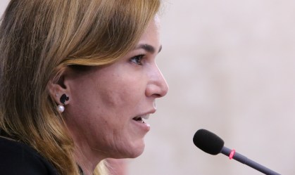 Mayra Pinheiro