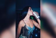 Bebida que rouba mercado da cerveja, Hard Seltzer se apoia no poder de Dua Lipa