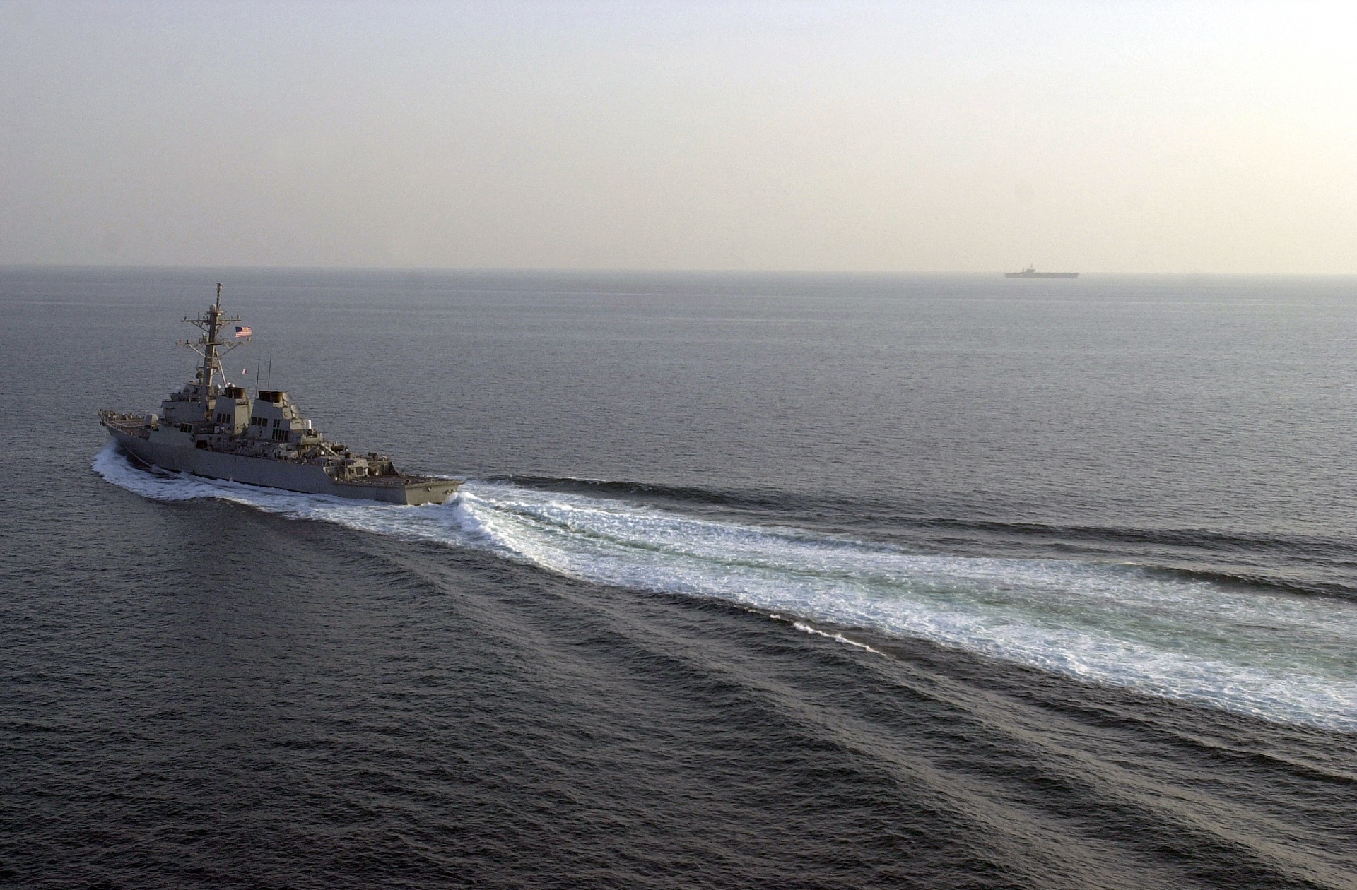 Pequim acusou o navio USS Curtis Wilbur de invadir suas águas territoriais