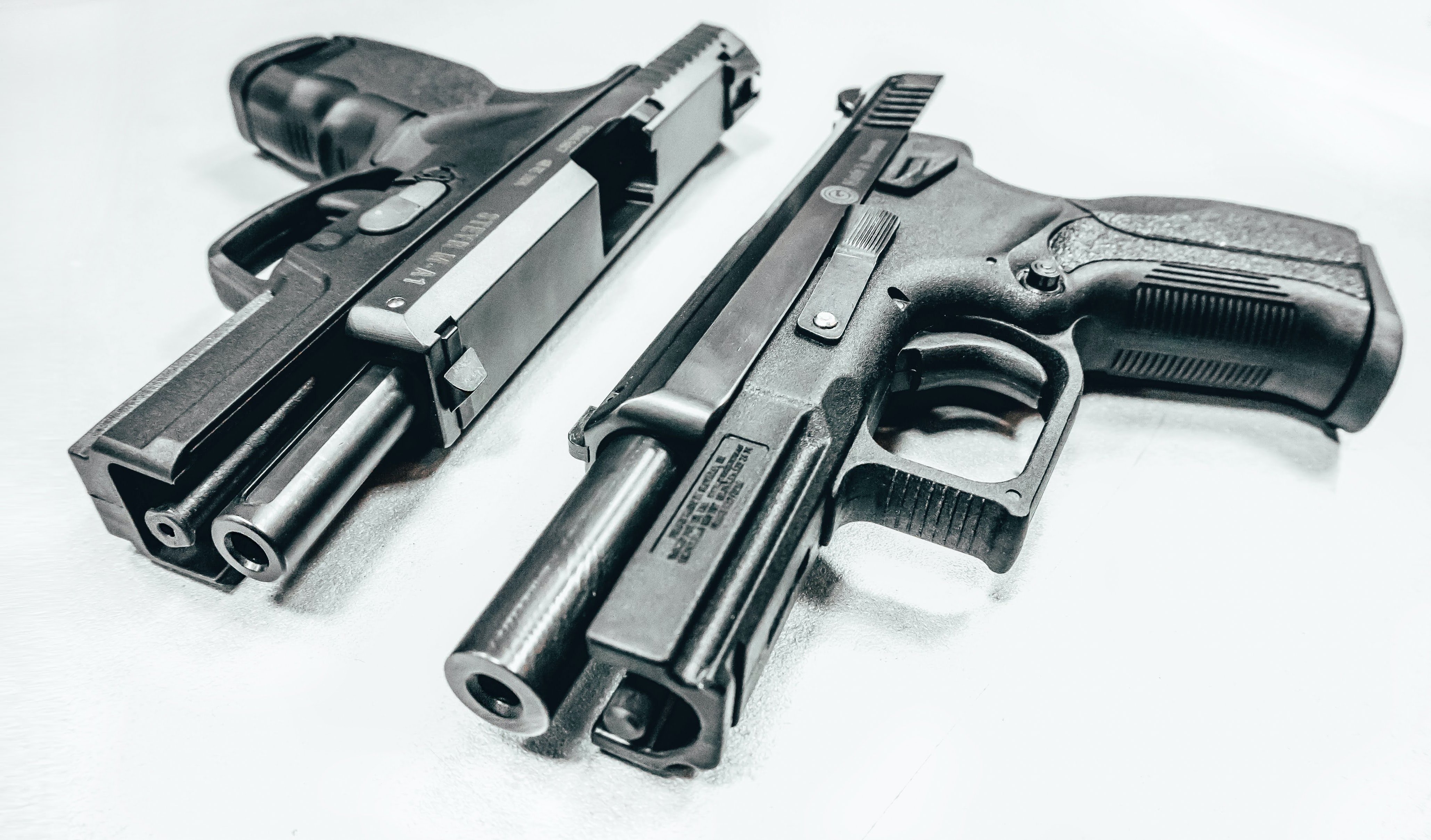 Segundo a PM, agentes foram recebidos a tiros em comunidade, mas não revidaram