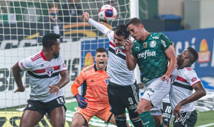 Pablo durante jogo entre Palmeiras e São Paulo, partida válida pelo jogo de ida 