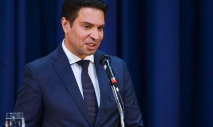 Escolha de Ramagem para dirigir PF é questionada por laços com família Bolsonaro