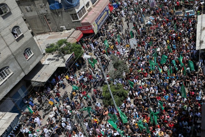 Apoiadores do Hamas nas ruas de Gaza / Foto: Ibraheem Abu Mustafa/Reuters (21.mai.2021)