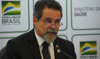 Pronunciamento do secretário-executivo do Ministério da Saúde, Élcio Franco