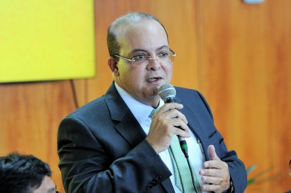Ibaneis Rocha, Governo, Distrito Federal