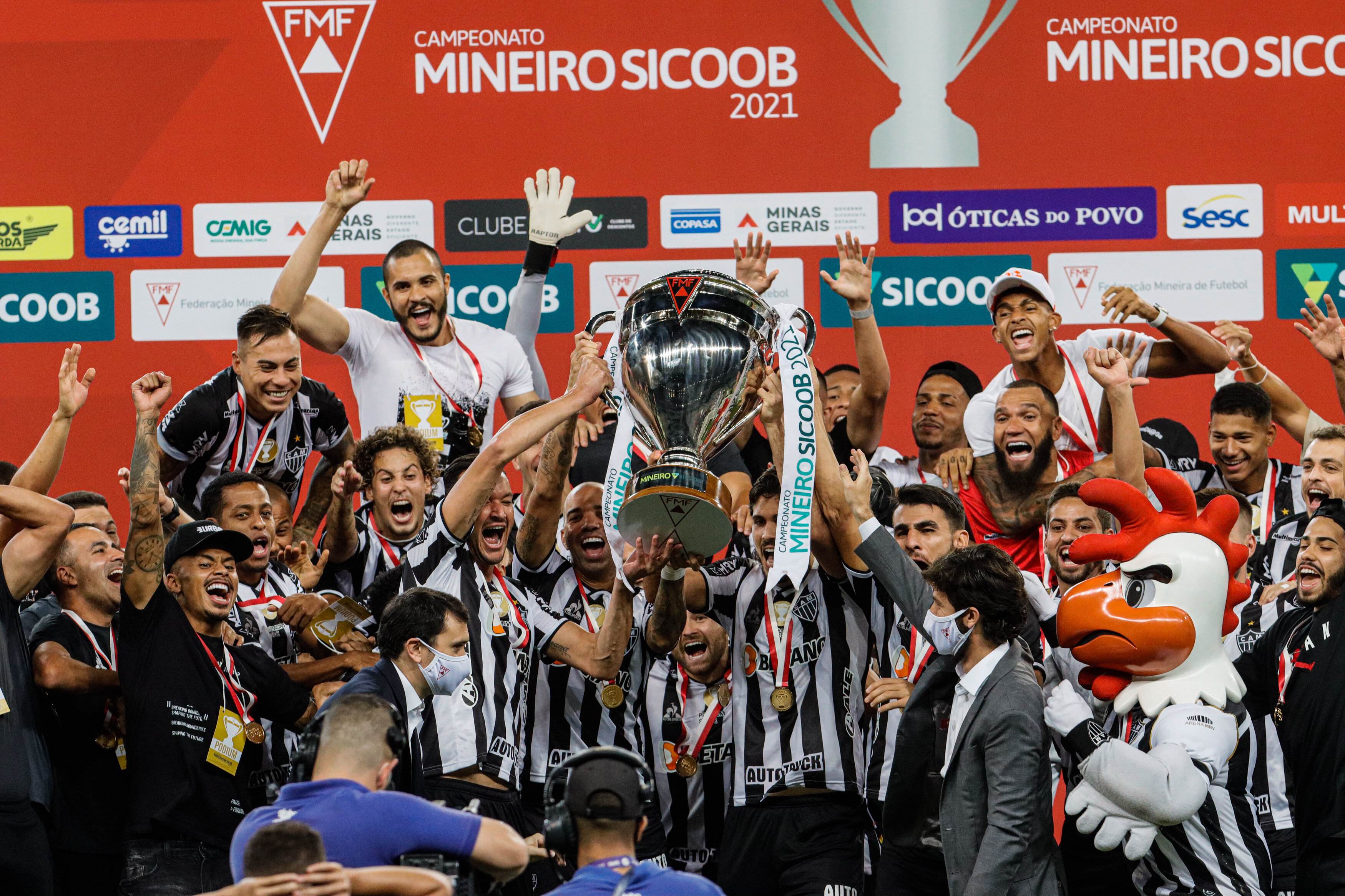 Jogadores do Atlético-MG comemoram o título do Campeonato Mineiro 2021