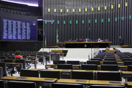Câmara dos Deputados realiza votação virtual