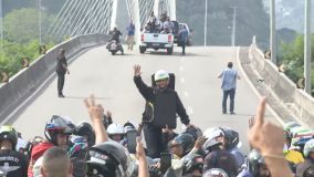 Bolsonaro com apoiadores em passeio de motocicleta no Rio (23 de maio de 2021)