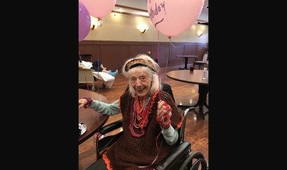 Mulher de 101 anos, que nasceu durante a gripe espanhola, vence o coronavírus