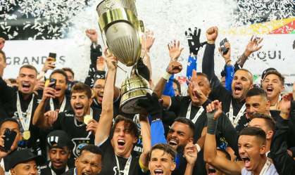 Grêmio empata com Inter e vence Gauchão pelo 4º ano consecutivo